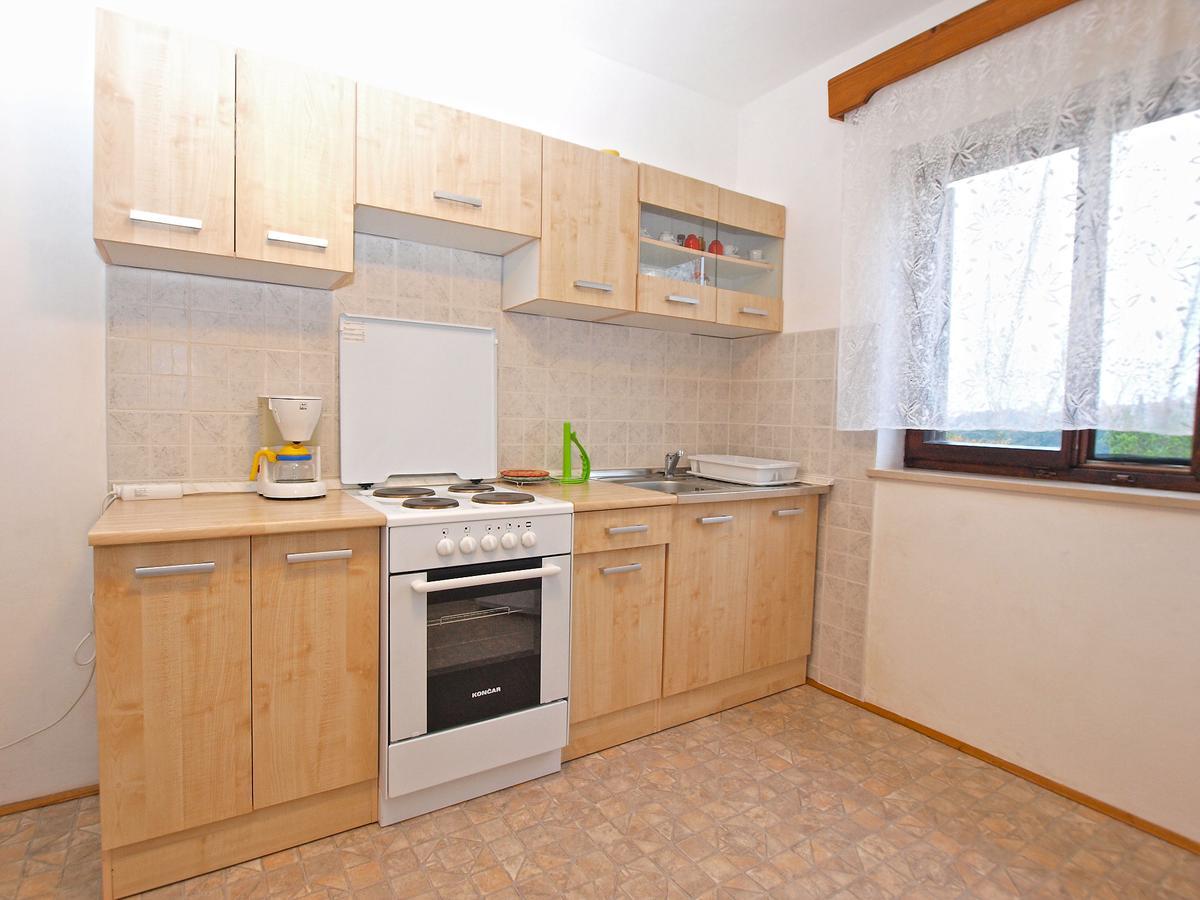 באניולה Apartments Dvorine 1210 מראה חיצוני תמונה